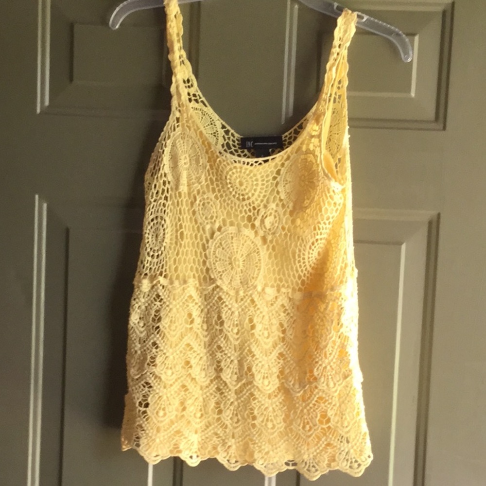 Sleeveless lined crocheted tank